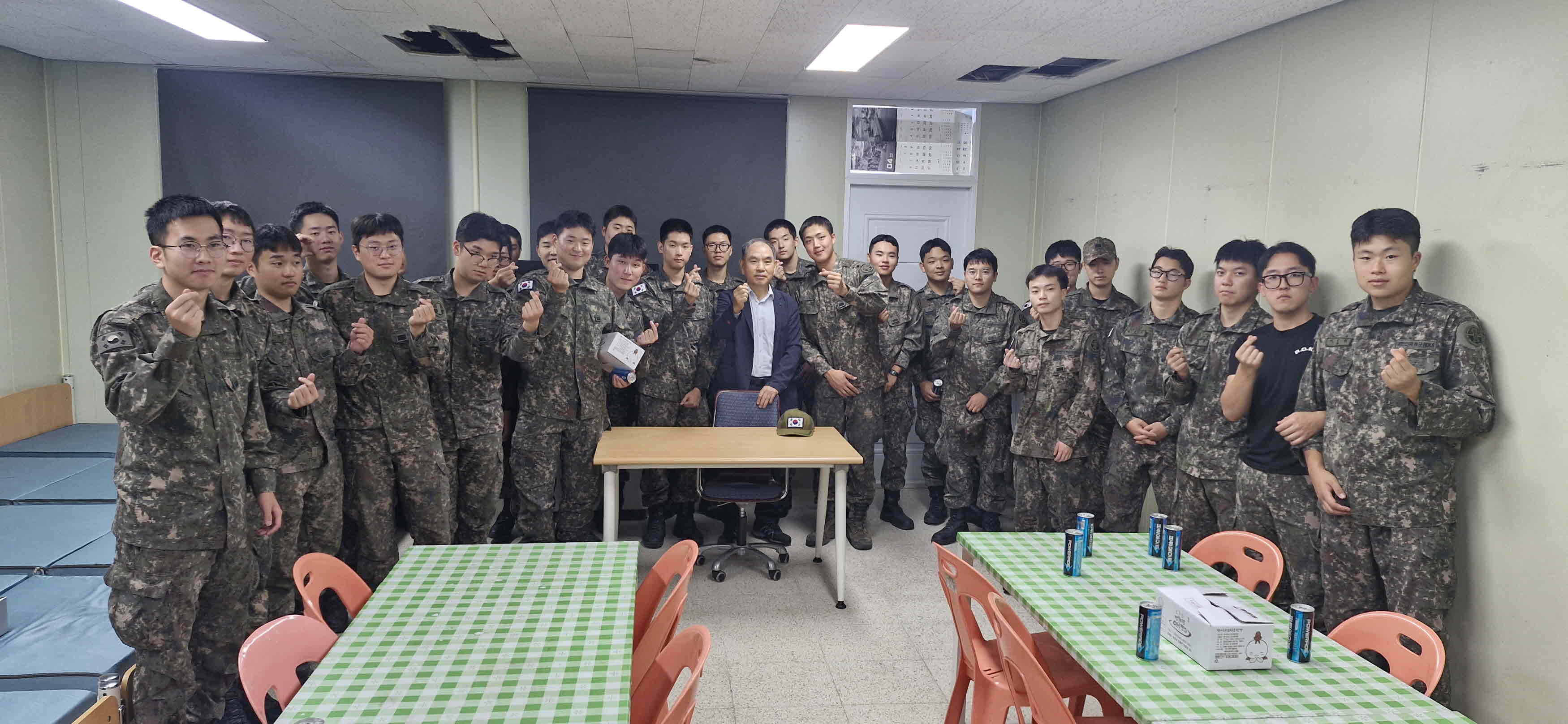 [크기변환]군선교위원회 위문.jpg